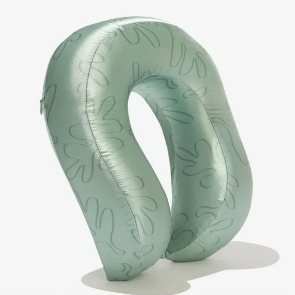 Lost + Wander Green U-Shape Travel Neck Pillow